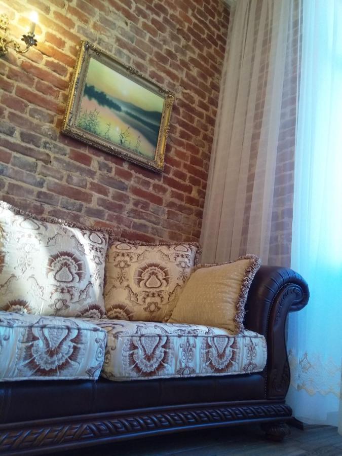 Апартаменти У Шевальє. Lviv Buitenkant foto